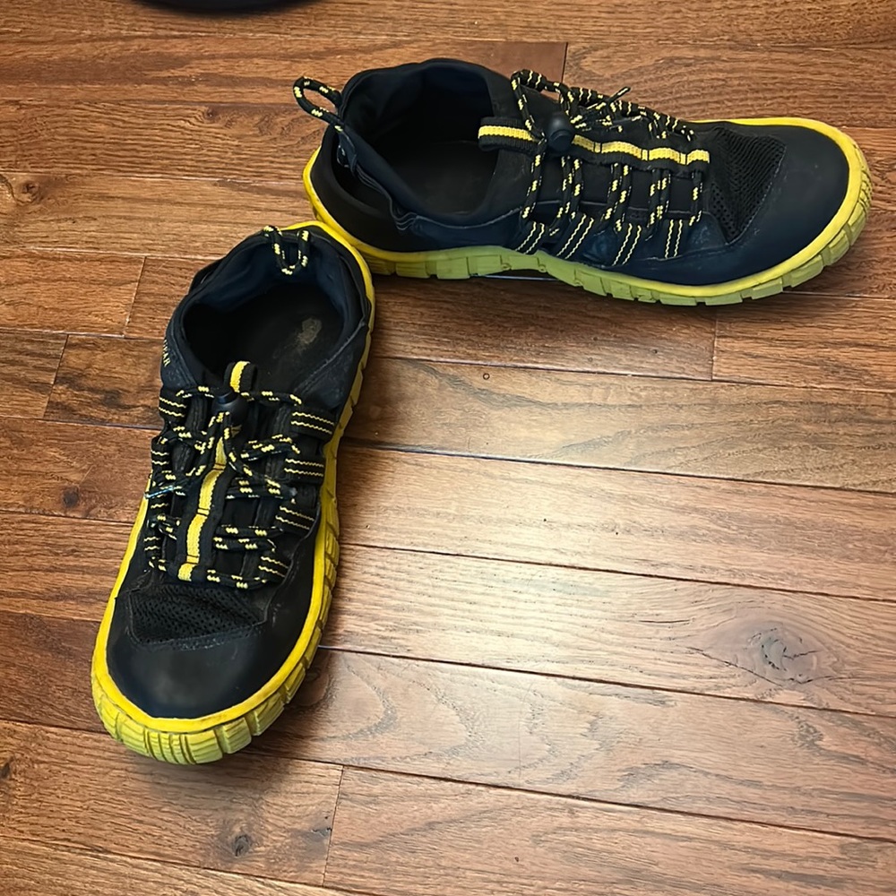 Guide Gear water shoes